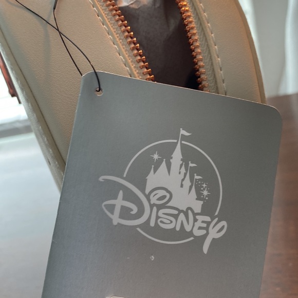 Disney NWT Loungefly Purse - Picture 8 of 8